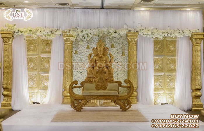 Traditional Theme Stage for Wedding in Malaysia