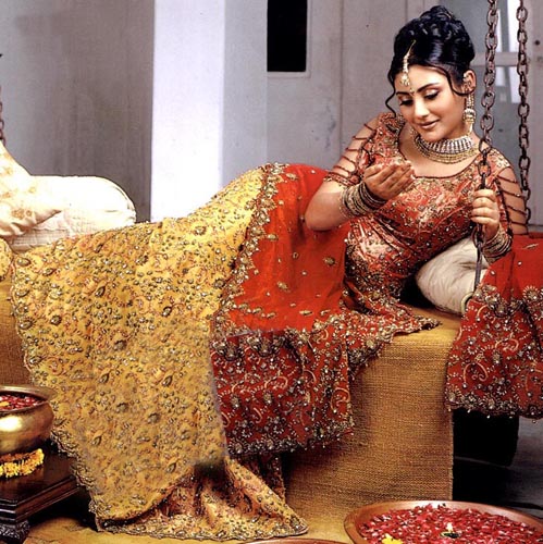 INDIAN WEDDING BOLLYWOOD LEHENGA