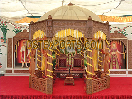 WOODEN CARVED MANDAP WITH DOM