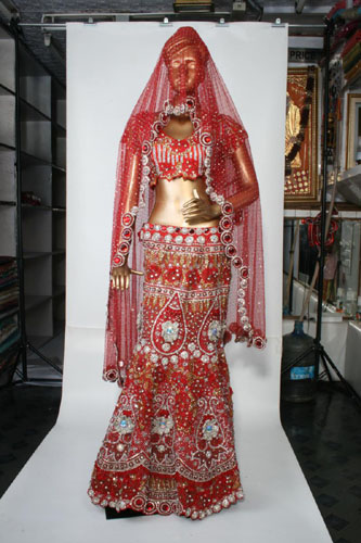 INDIAN WEDDING RED EMBRODERY BRIDAL LEHENGA