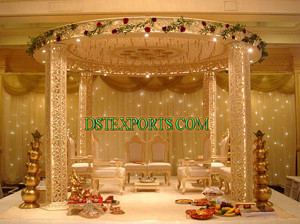 INDIAN WEDDING GOLDEN WOODEN MANDAP