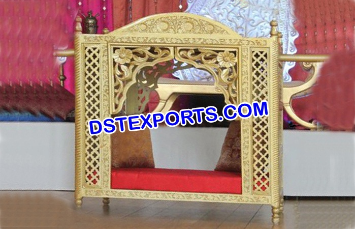 Indian Wedding Golden Rani Dolis