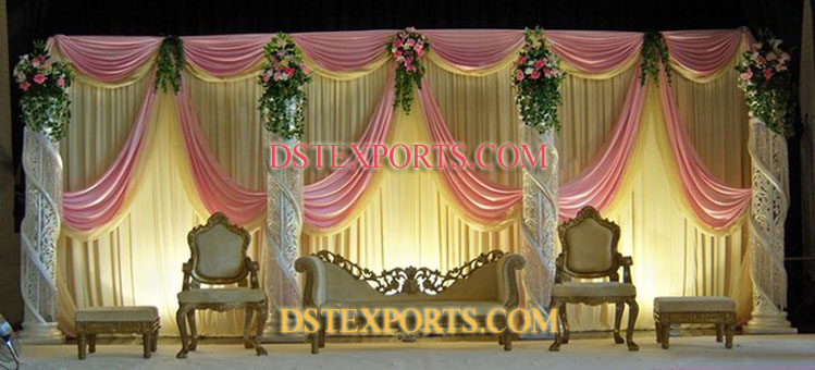 WEDDING STAGE WITH CRYSTAL PILLARS