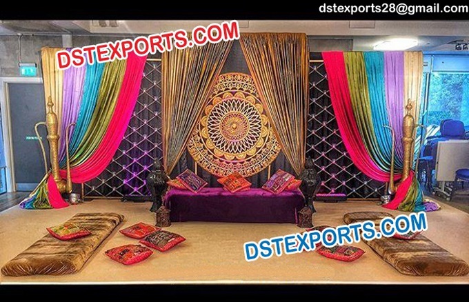 Colourful Mehandi Stage With Round Panel