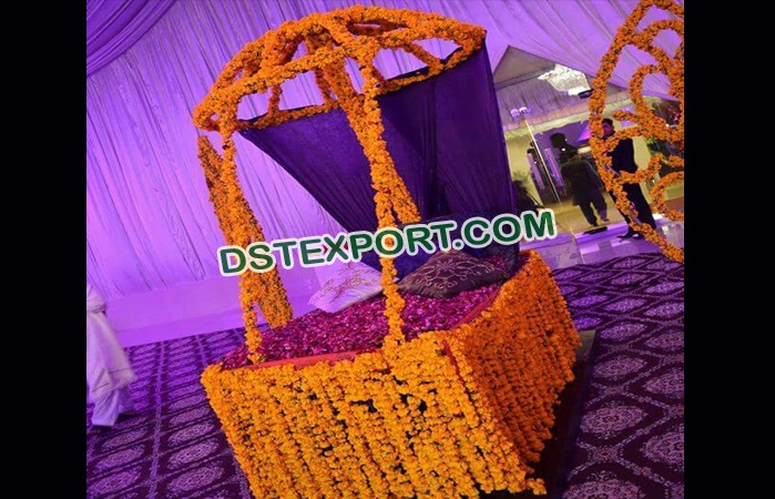 Wedding Carriage For Bridal Entry
