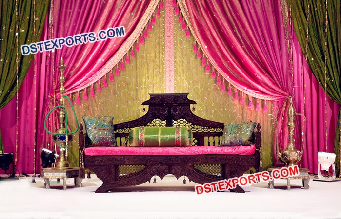 Traditional Morracon Wedding  Sofa