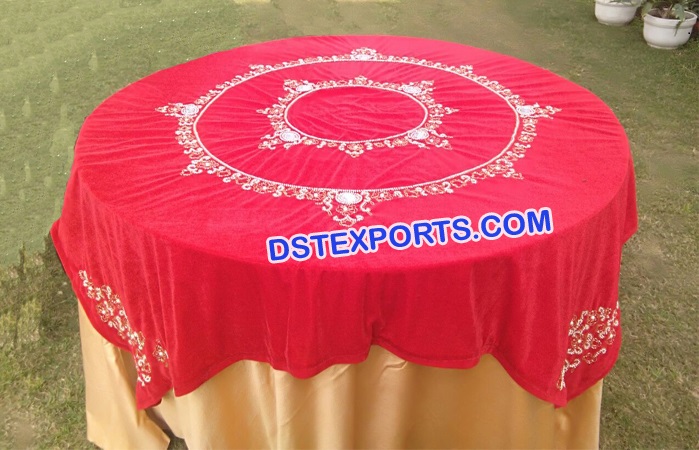 Stylish Embrodried Table Cloth For Wedding