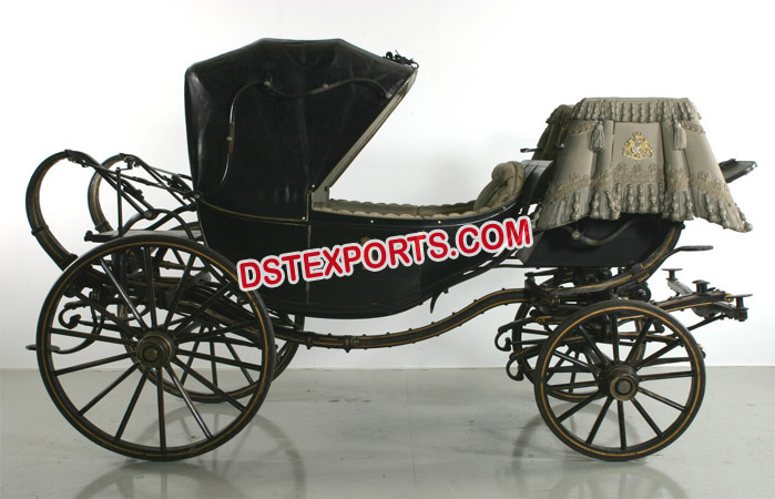 Royal Black Horse Drawn Buggy Carriage For Wedding