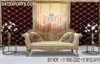 Gorgeous Wedding Stage Couch For Bride Groom