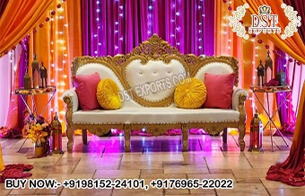 Amazing LoveSeats & Couches For Affordable Wedding