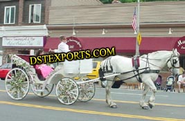 Laurel Parade Carriage
