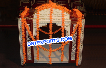 Indian Wedding Decorated Dulhan Doli