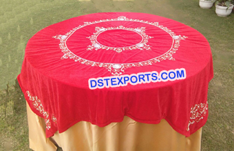 Stylish Embrodried Table Cloth For Wedding