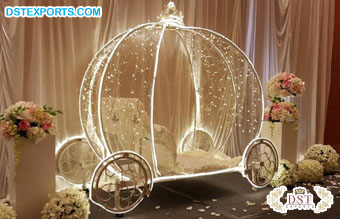 Lighted Cinderella Carriage for Christmas Wedding
